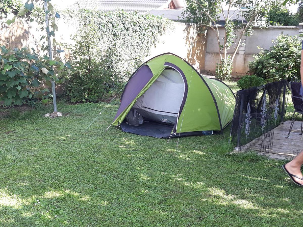 Camping Under The Walnut In Your Own Tent On A Shared Lot And Shared Bathroom Ljubljana Exterior photo